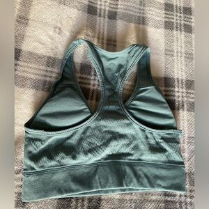 Blue/green lululemon sports bra